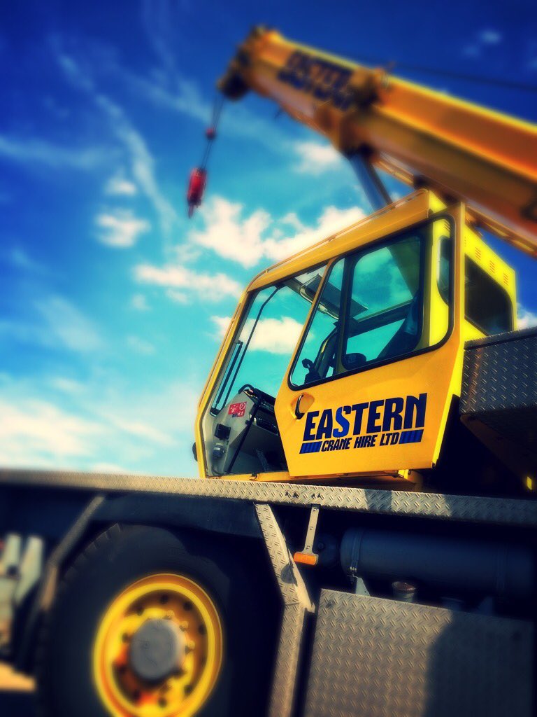 hannahkelsey7's tweet image. Great to see @EasternCHire @Ashie_123 pop into the depot to lend us a hand today! #CraneHire #BoomOut #Lifting