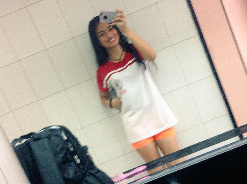 whyshabendillo's tweet photo. Missin' my pep mates omg, ka-miss mag training! ๐ #Uepep #cheerleader https://t.co/XhUil4qhAm