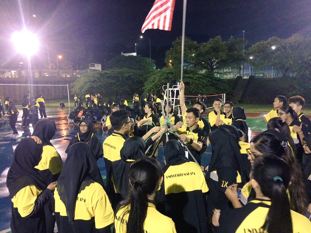 anisazzwa's tweet photo. Yesterday's & today's LDK. Superb cooperation from them 💅🏻 #cell10 #cell9 #KKTSZ @NinersHornets #UMisOne https://t.co/g3OGqRRo5j