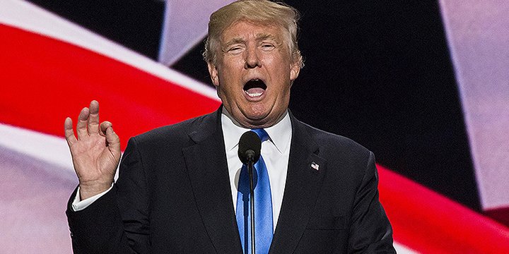 people's tweet image. A tale of two Trumps: Mexico visit is followed by fiery Arizona immigration speech peoplem.ag/vbVuG9r