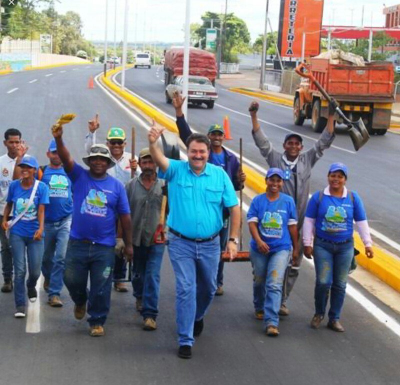 juanreyesocial's tweet photo. Liberado hace pocos momentos Pedro Loreto, alcalde de Valle de la Pascua, edo Guárico #1Sep #1SeptReclamoDeLibertad https://t.co/CspwwCaljP