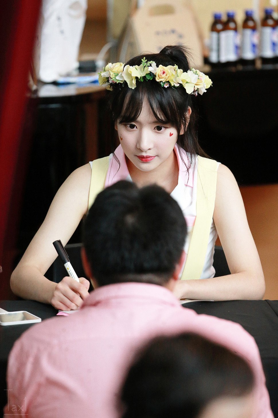 CrRkceFVUAM24XN.jpg:large