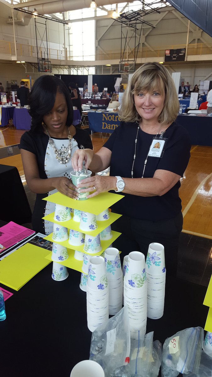 Making connections by building a rocket #NASA @pmbarnes7 @LeeSimmons12 @ConnectHsv #collegecareerfair