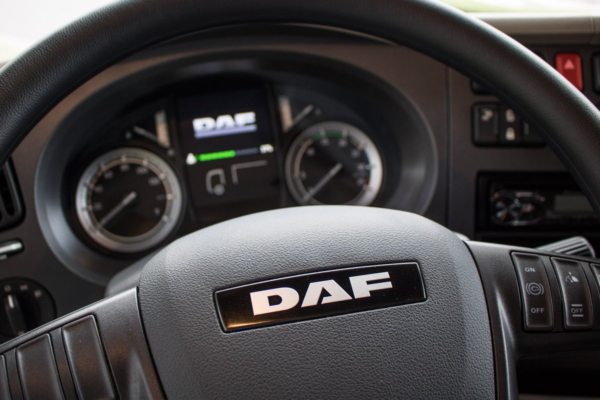 DAFSentWaninge's tweet photo. Nieuwe #DAF #LF voor @SipmaTransport! Deze zal gaan rijden voor de @technische_unie.  #moderne #distributie #truck https://t.co/BqShqTNmBP