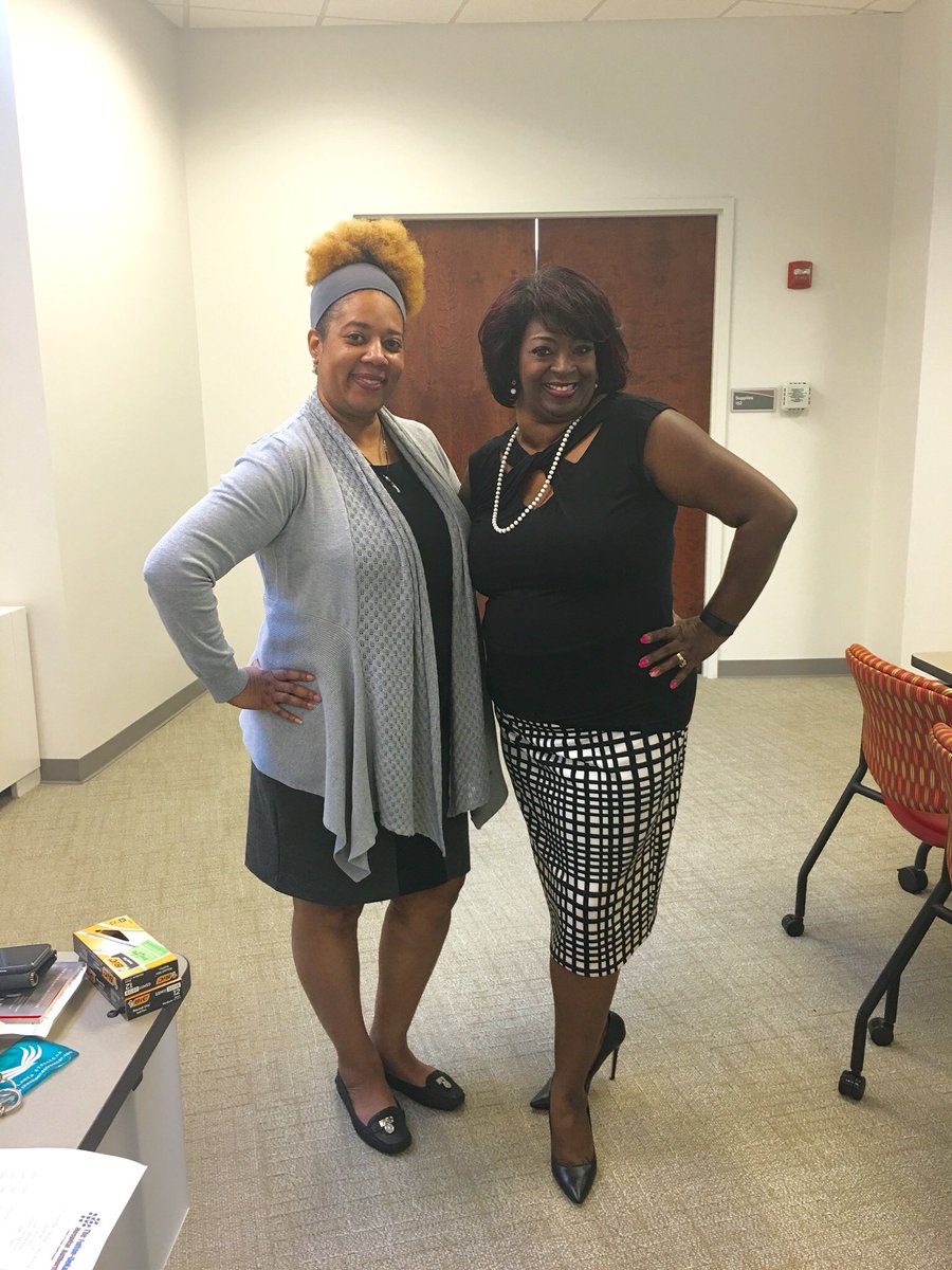 ksb1908's tweet photo. Excited to be with my #Soror @KeriNorris as I present my #Grant #Writing #seminar at the #FDHA. @AKA_TEO1991 https://t.co/zXP20gEECL