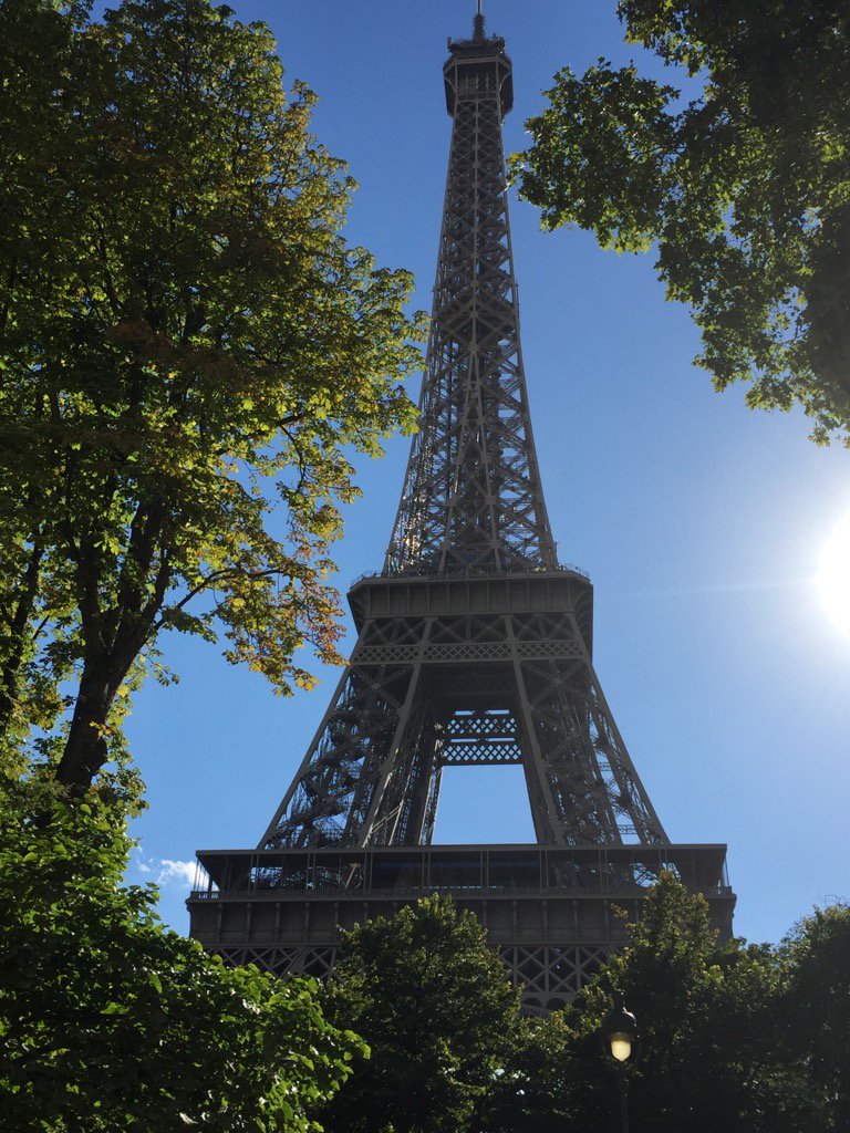 slabevans's tweet photo. Eiffel Tower. Made it https://t.co/7kJnUCQlLG