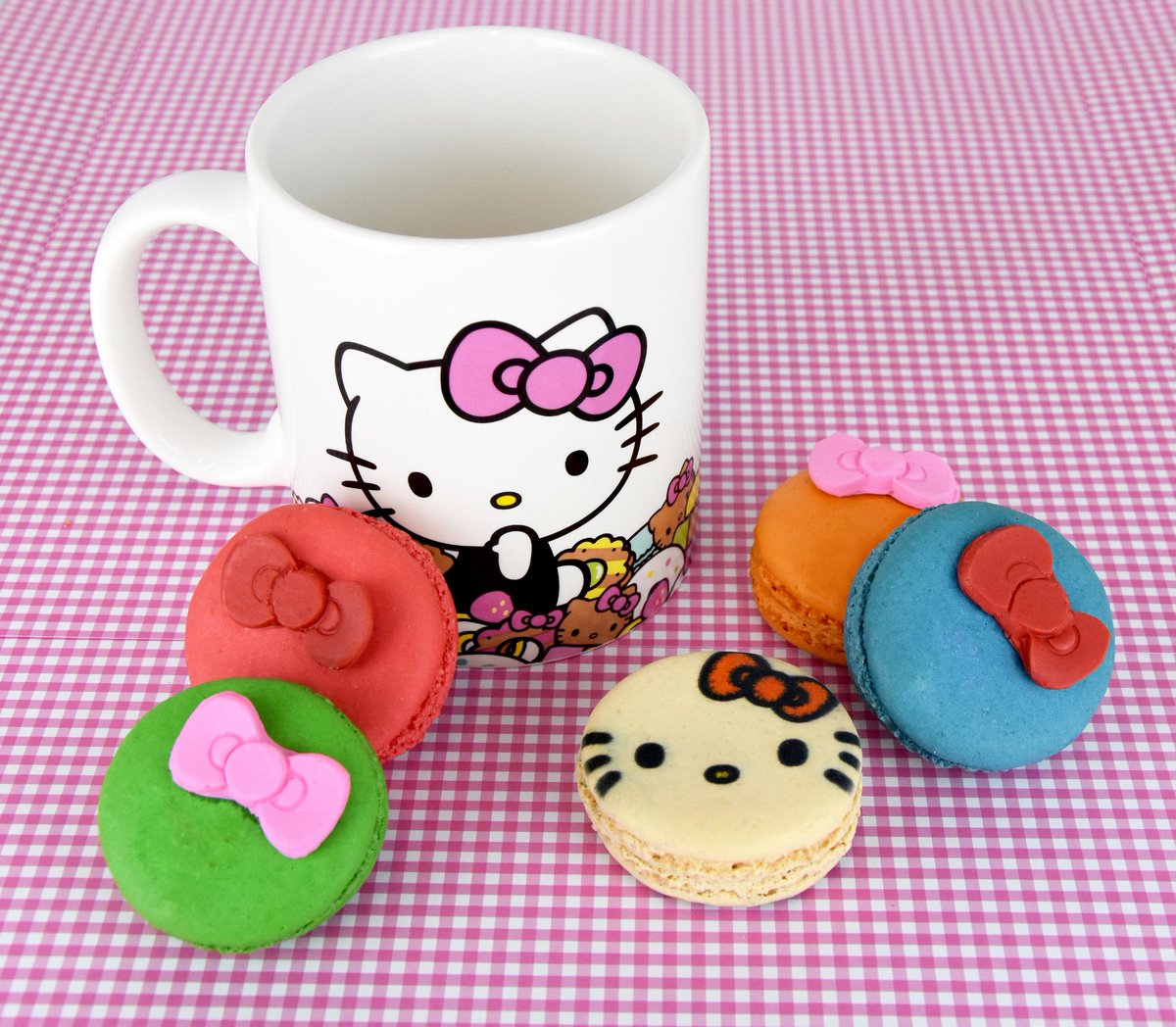 A sample of cuteness the Hello Kitty Cafe Truck will be selling 9/3 from 10am-8pm in the parking lot near Grand Lux