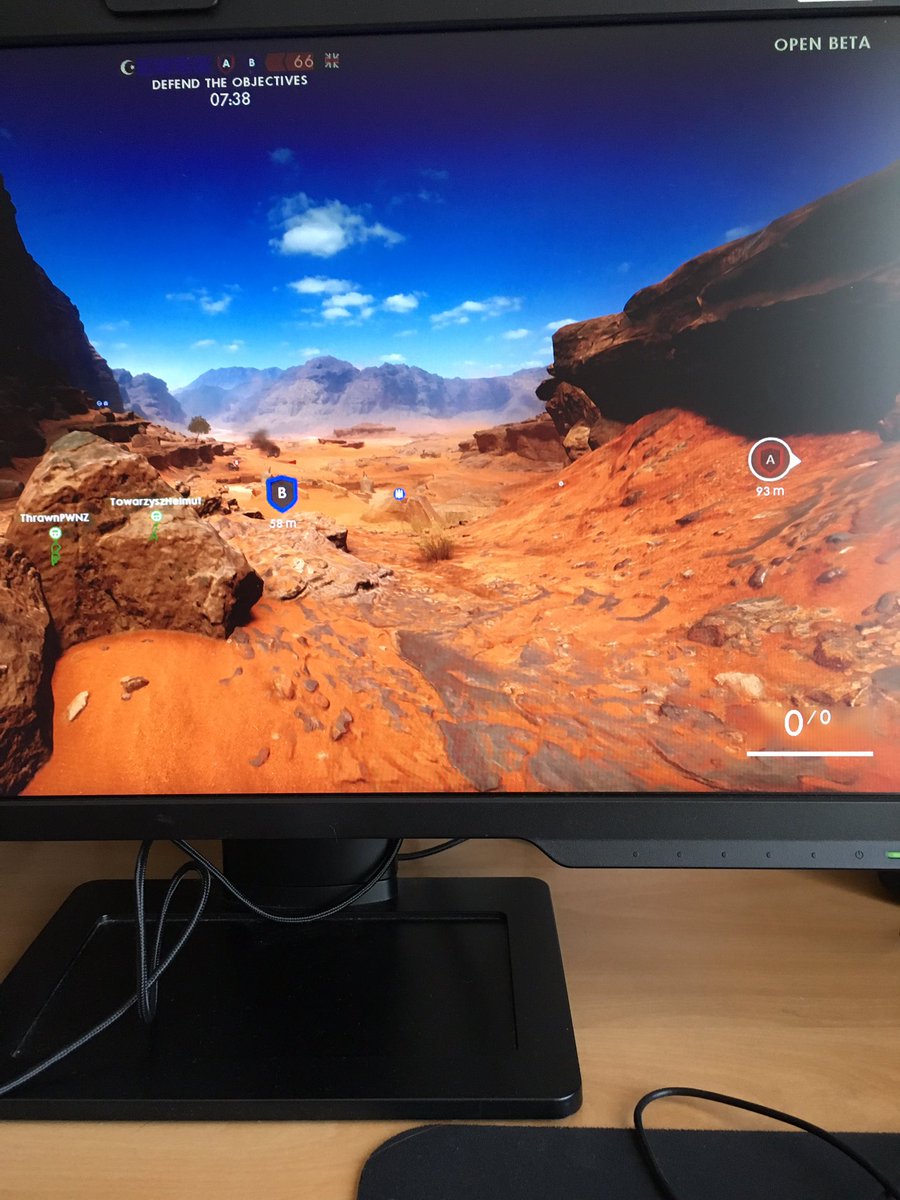 MojoOnPC's tweet image. Trying out BF1 beta but i keep spawning without a gun lol
Am i supposed to kill peeps by yelling 'yeet' in my room?