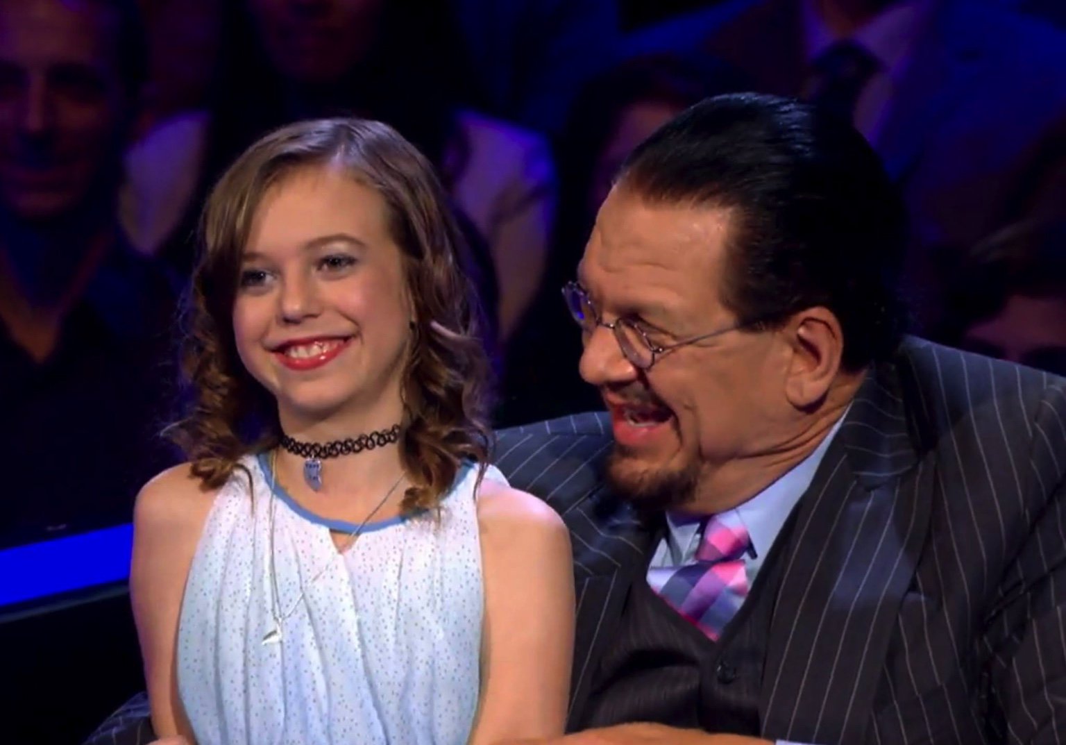 Penn jillette on x: "my daughter, mox, and i on “penn & teller: fool us! ”  https://t. Co/jwyzqvue0n" / x