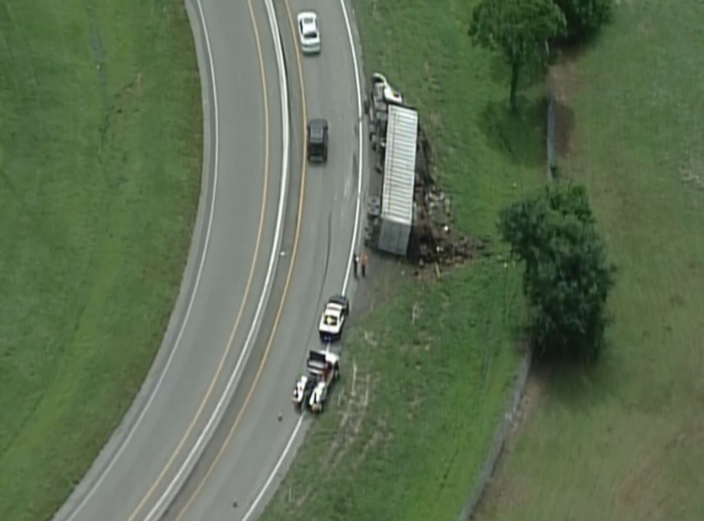 #TrafficAlert Overturned Tractor Trailer on Turnpike SB at Sample Rd. #traffic https://t.co/FkLeZuoVlb