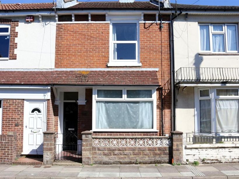 Newly Instructed 3 Bed Property! goo.gl/dClK1U @PropertyHants <a href="/IanCope/">Ian Cope</a> #house #sale #Portsmouth #Leaders