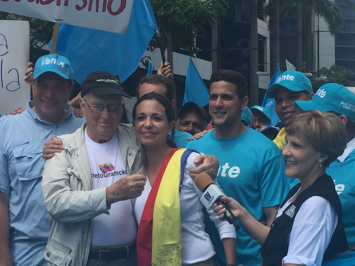 DolarToday's tweet photo. LOS#VENEZOLANOS quieren libertad y la quieren ¡YA! https://t.co/Ji40iosO1v