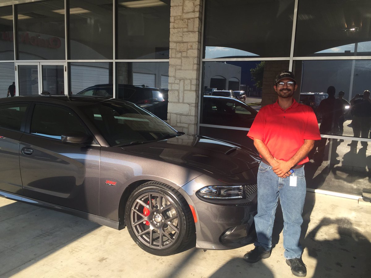 sweinercarsales's tweet photo. Last night, I sold a 2016 @Dodge #Charger #RT #ScatPack to one lucky customer. https://t.co/TZrsagA24j
