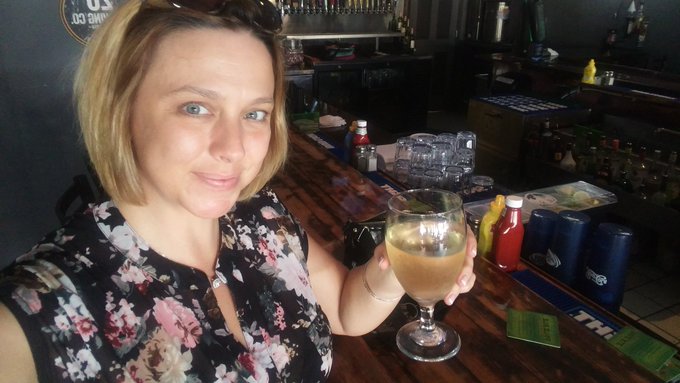 Lunch at the neighborhood bar and grill.  Love their choice in glass wear lol.  Wine from a goblet!#nomakeupmistress<a href="/tag/nomakeupmistress"class="tags"><span>#nomakeupmistress</span></a>