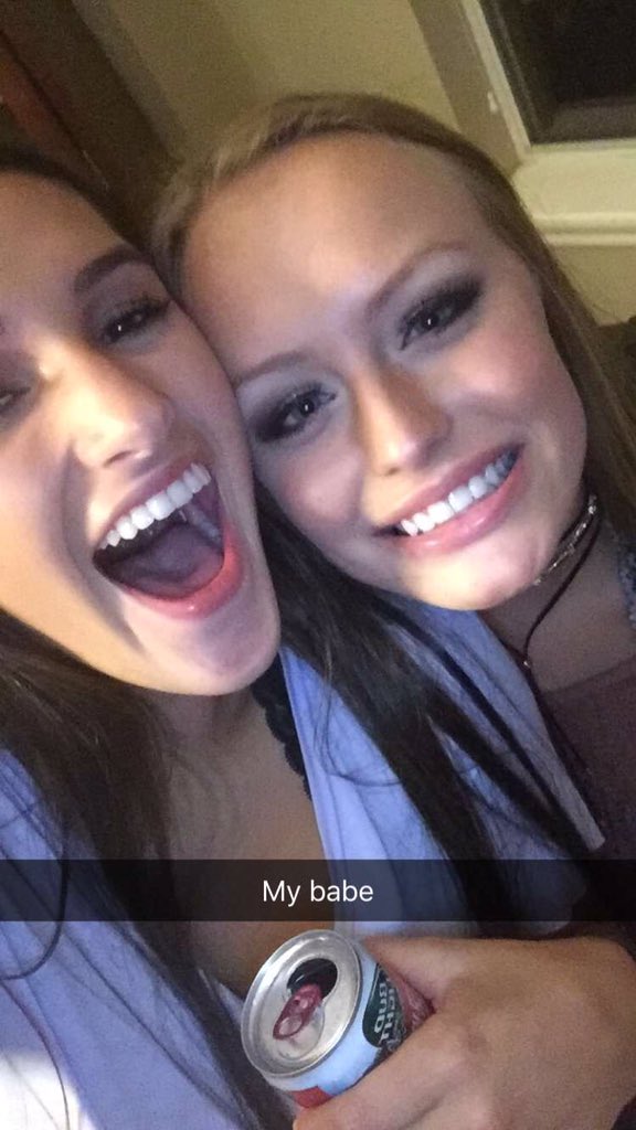 Chloe098Chloe's tweet image. HAPPY BDAY HOT STUFF #malpal