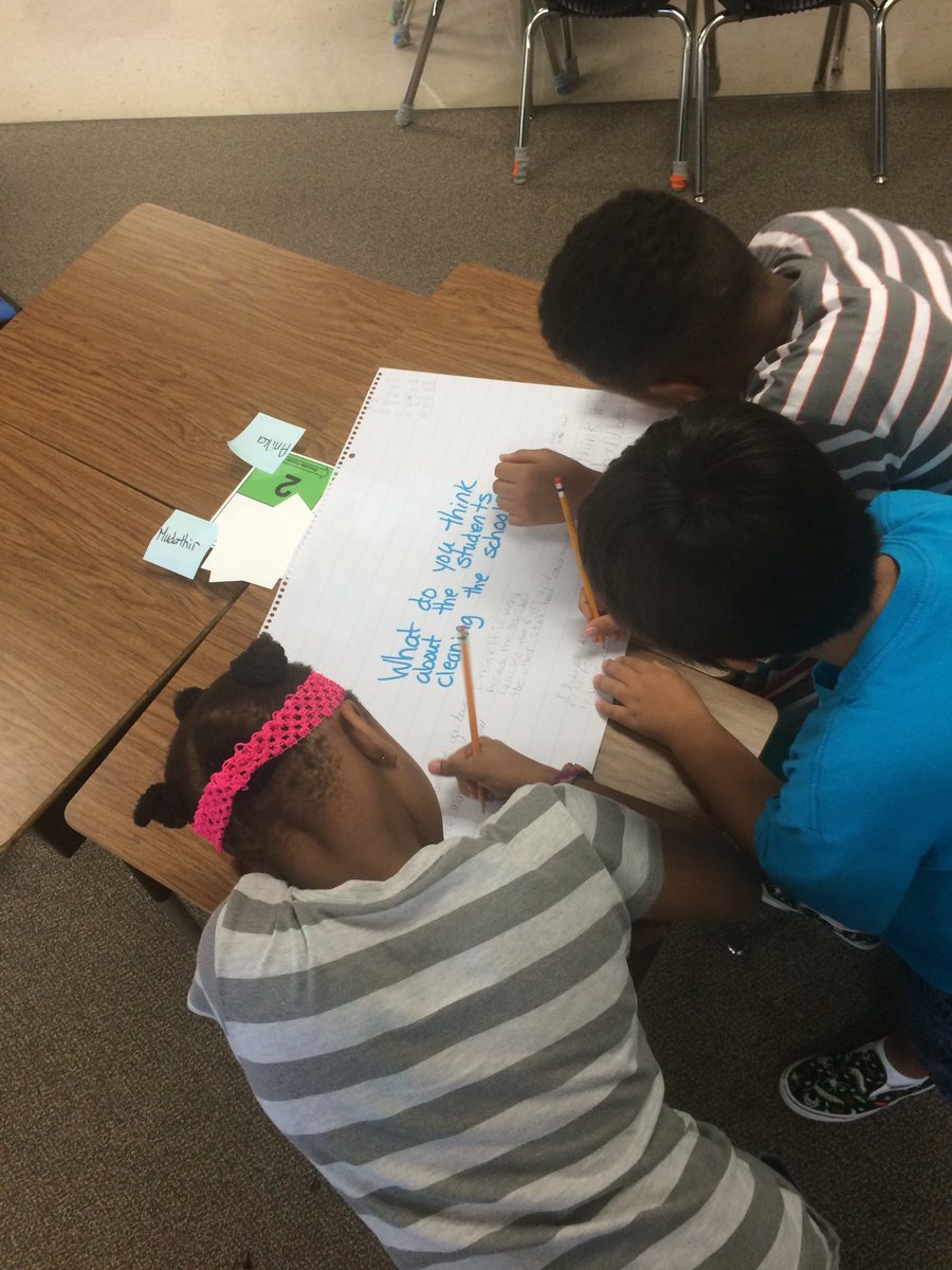 jamiebrittLISD's tweet image. students #makingthinkingvisable with #chalktalks @GrandviewPYP #3rdgradeGHE