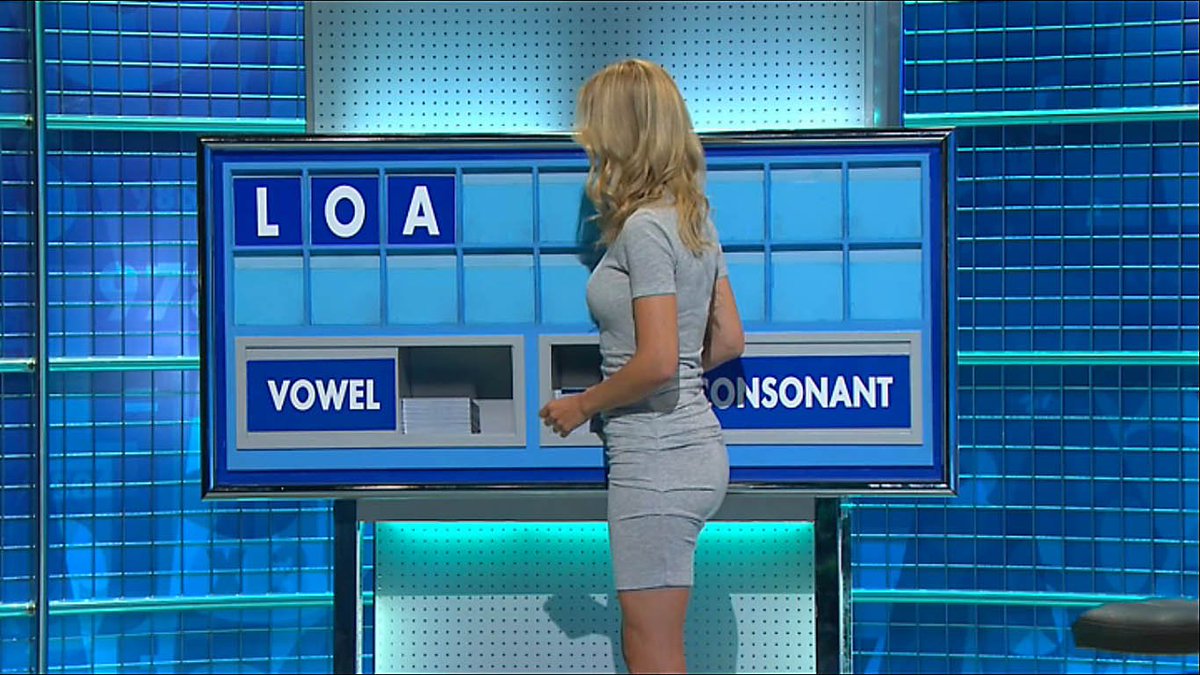 RachelRileyFC's tweet photo. Rachel Riley on #Countdown today. #Letters2 #SilverFox https://t.co/fPonpSmHaQ