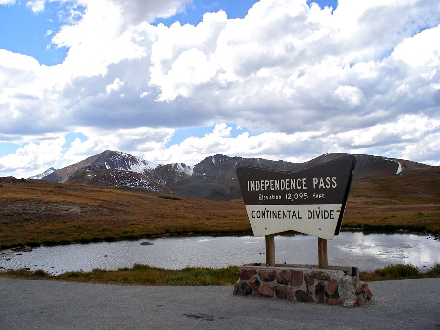 BethVRTMag's tweet image. Checkout Continental Divide on VRT August-July 2016 Issue p28-31 ow.ly/YPcy303dkz3 @Colorado  @RockyNPS