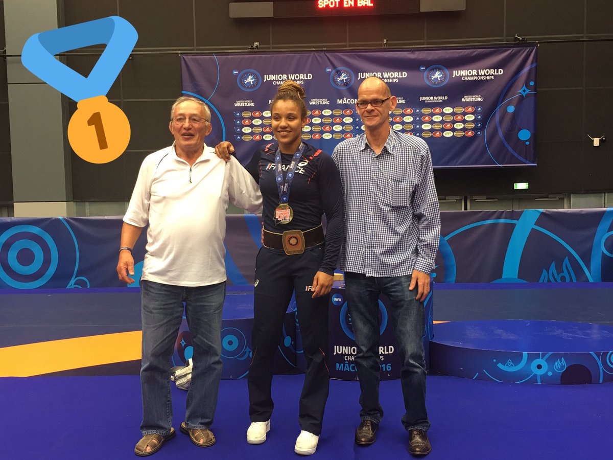 VilleDeMacon's tweet photo. La Française @KoumbaLarroque est CHAMPIONNE DU MONDE 🇫🇷🏅🏅 #Mâcon2016 https://t.co/Jj3Y9HUYTz