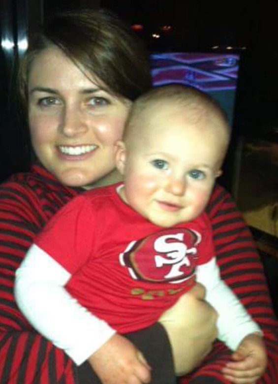 KaraSeil's tweet image. My @49ers game day ritual is to gather with my fellow Faithful &amp;amp; cheer the team to victory! 🏈☝🏼✌🏼#SuiteSquadContest