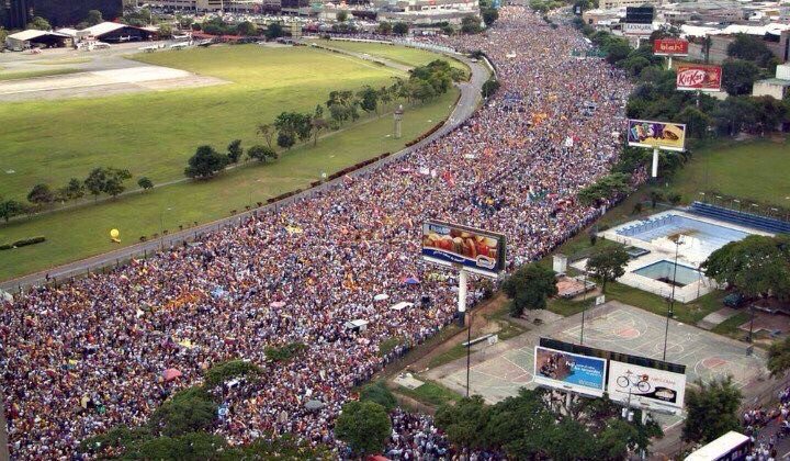 J0daCriolla's tweet photo. SOPÓRTALA MADURO, RESCATA CARA E RATA. https://t.co/HY4D3Ot6wE