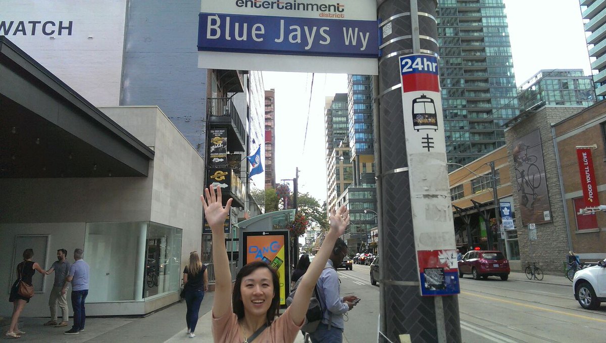 powsmash's tweet photo. #bc45 #team2 @RotmanScavenger   bluejays! https://t.co/SjPBrL8brc