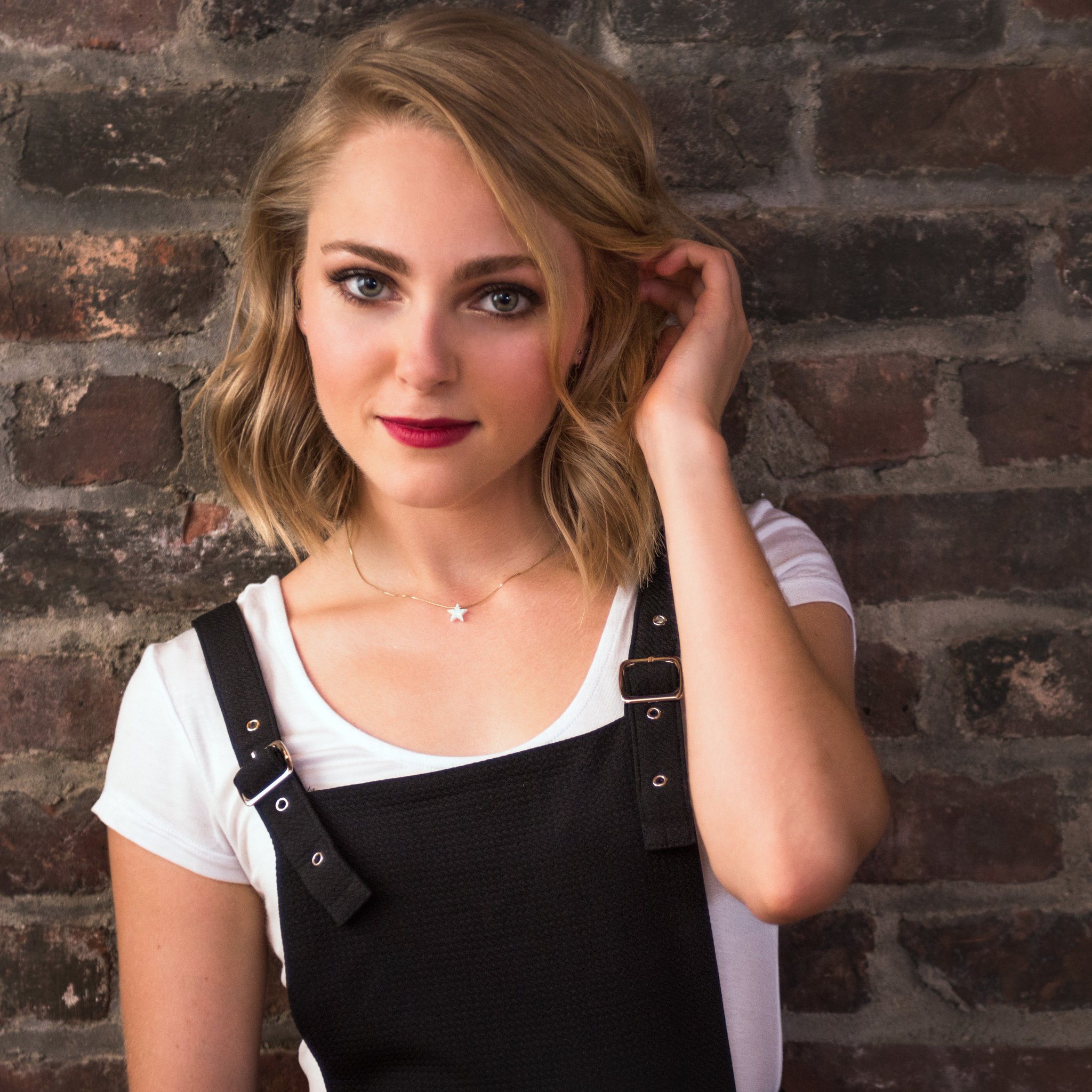 Annasophia Robb Phone Wallpapers: Free 4K \u0026 HD Downloads | mob.org, image size:2048x2048