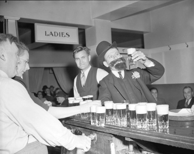 Cenosillicaphobia is the fear of an empty beer glass. Yep, we'd say that's pretty terrifying.