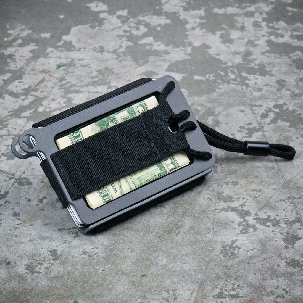 7wallets's tweet image. Graphite Cerakote Axis from Trayvax