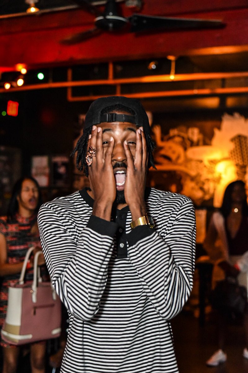 _WalkerOG's tweet image. Ima sex symbol. Women love me. #kviews