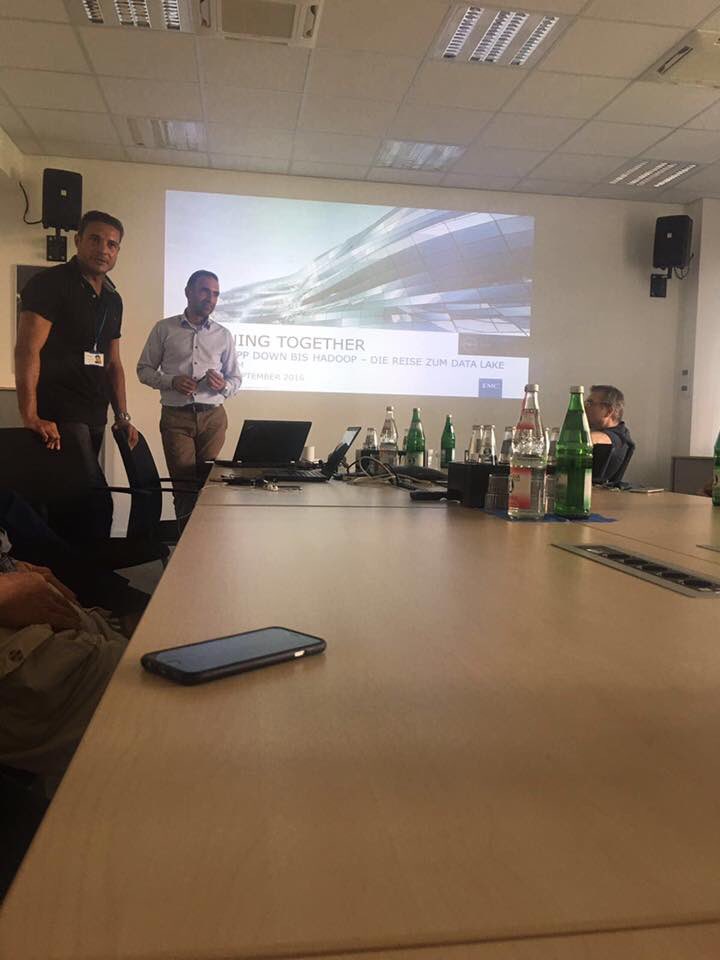 maurice_ca's tweet photo. #emcrocks #emcberlinrocks learning together with my colleagues and friends @emc_de @ErdemMeester @EMCUNSTOPPABLE https://t.co/lRkqMOkxRU