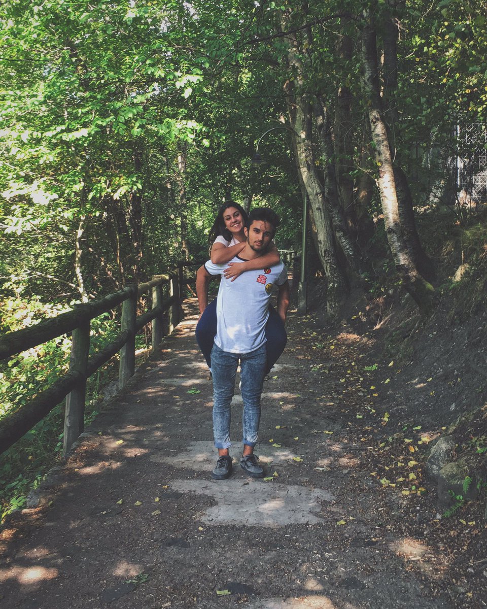 Recorrer el mundo entero a tu lado. 💑🌎⛰