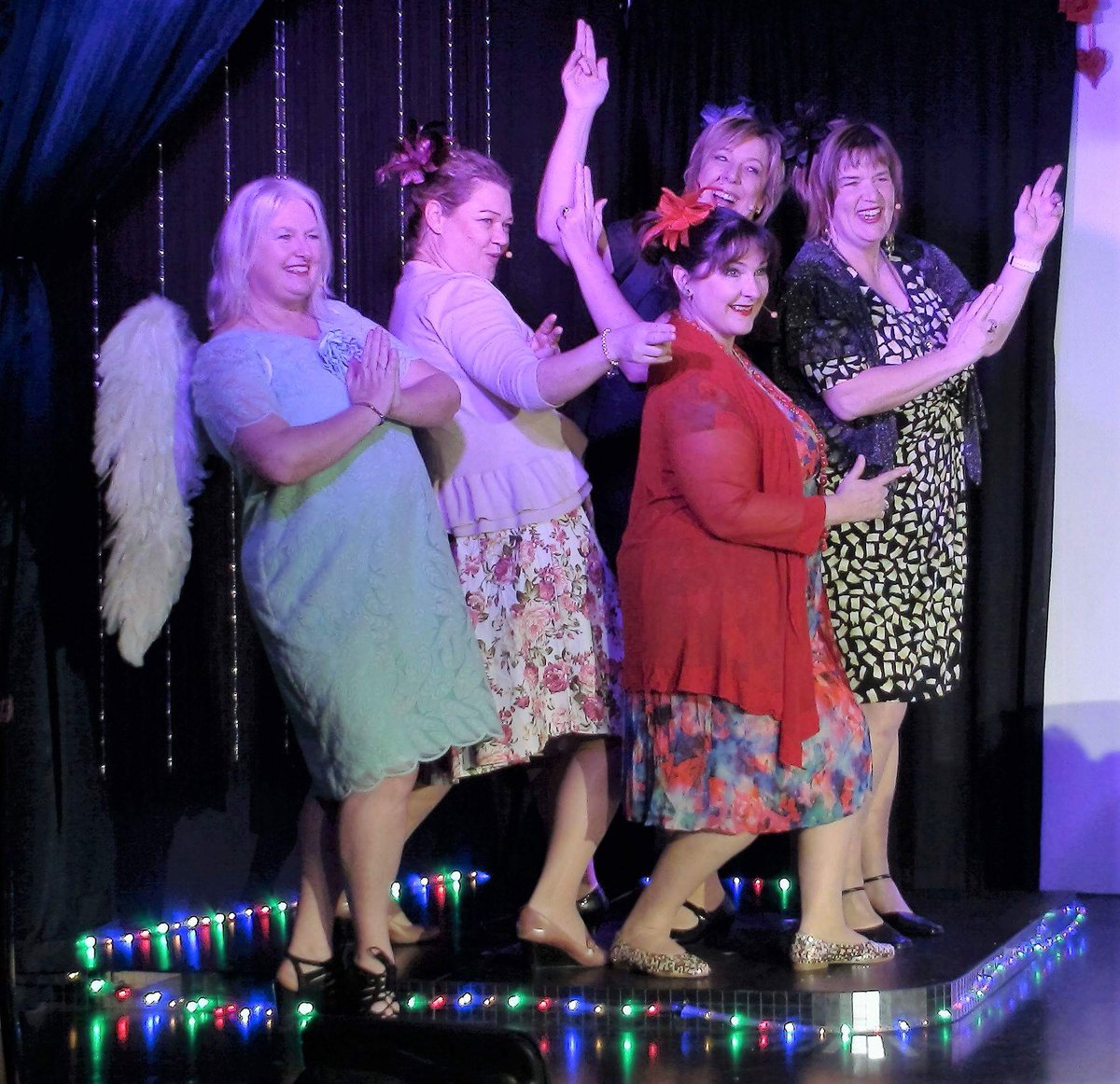 CoastersM's tweet image. Congratulations #GirlsNightToo cast and crew on a brilliant opening night last night. Roll on rest of the season!!