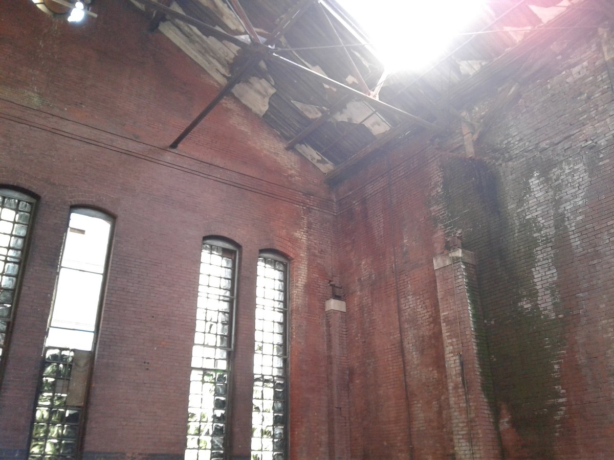 WJohnson68's tweet photo. Exploring a little #STL history at 1711 Locust. St. Louis Transit Co. bldg. Supplied electricity for trolley system. https://t.co/r4hDlwZW1Q