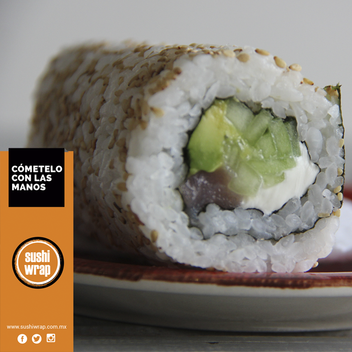 SushiWrapMX's tweet photo. La nueva forma de comer sushi..... ¡CON LAS MANOS! #SushiWrap https://t.co/lgQyAQEFGw