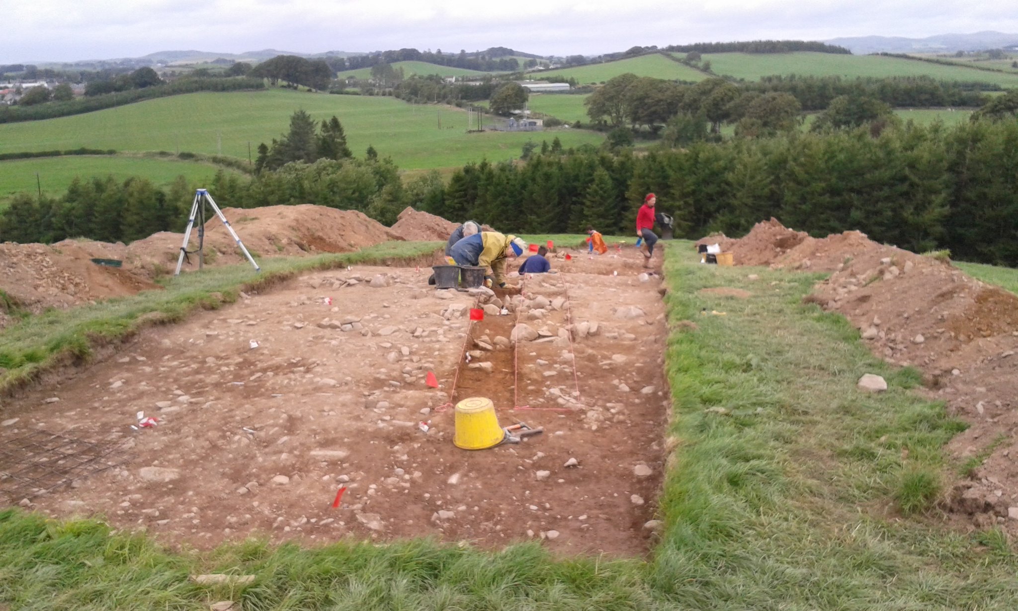 NTS Archaeologist on Twitter "Good visit to see NtlMuseumsScot dig