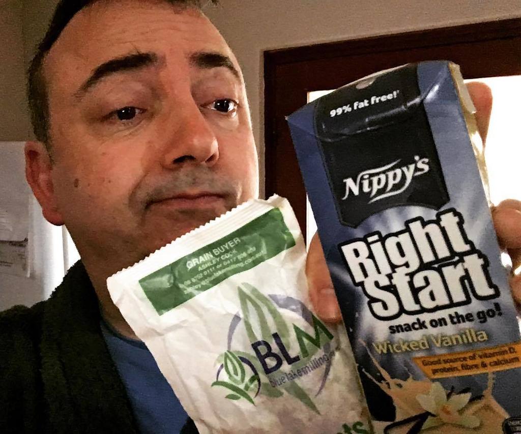 It's #showtine! The #Royal <a href="/AdelaideShow/">Royal Adelaide Show</a> opens at 9. So which #breakfast from the <a href="/GourmetShowbag/">GourmetGoodieBag</a>?