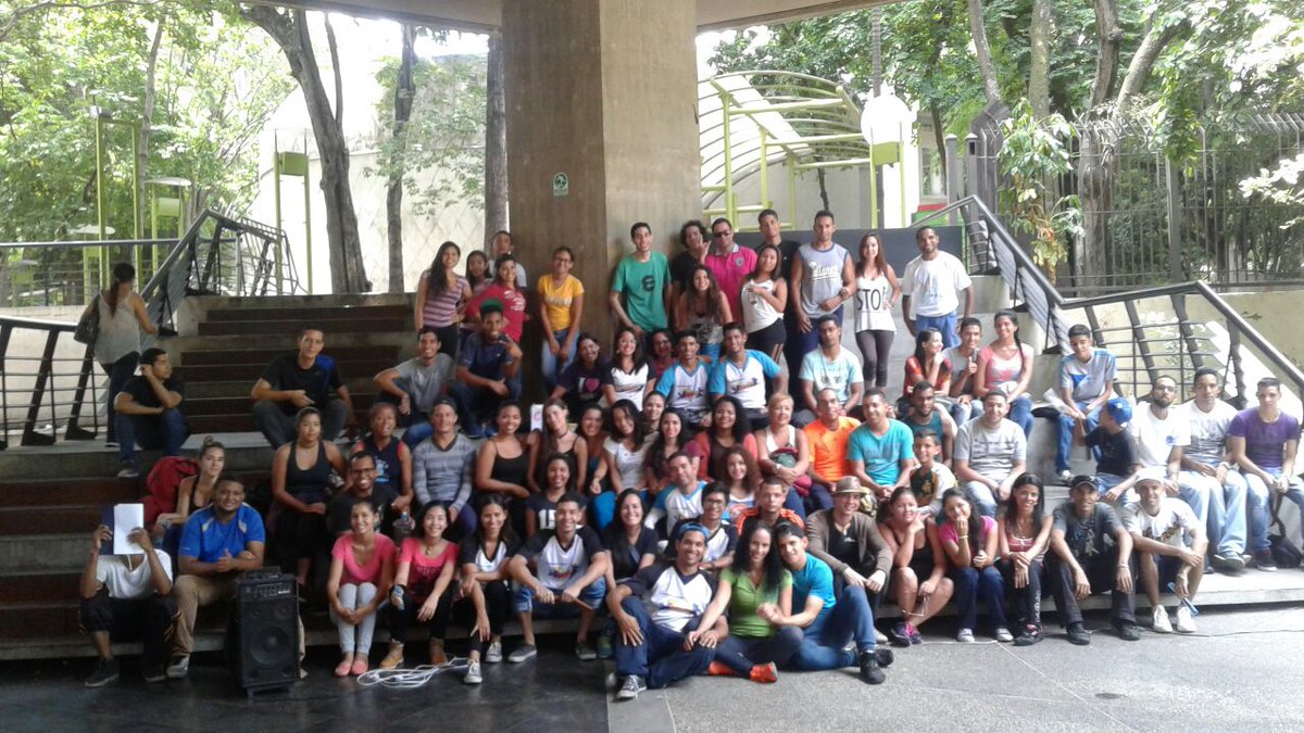 ktimba8's tweet photo. Parte. De nuestra Academia. Los días domingo. Gracias chicos por creer en nuestro proyecto <3 https://t.co/GsC8VEmgud