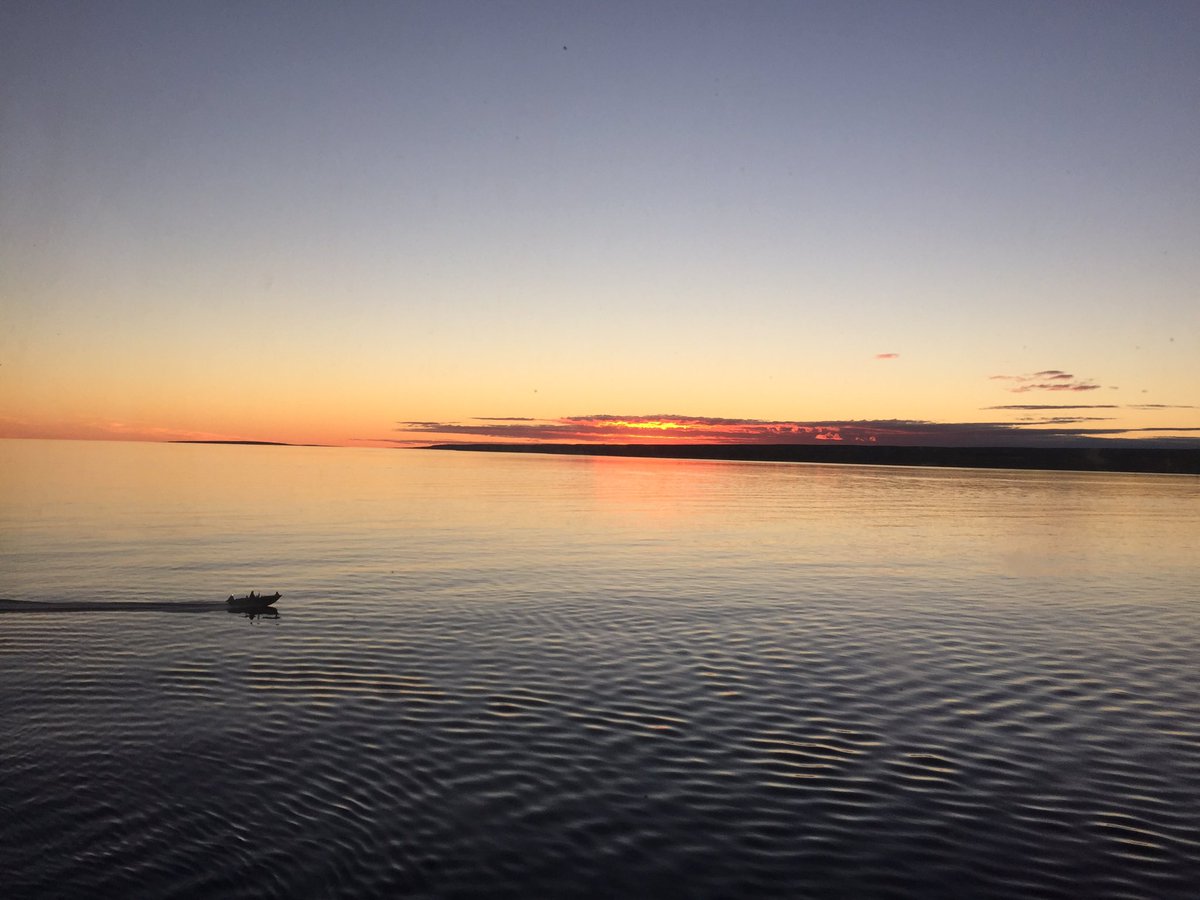 GrantColbert's tweet image. Sunset Strait of Belle Isle. #nlwx #sunset @EddieSheerr @ryansnoddon