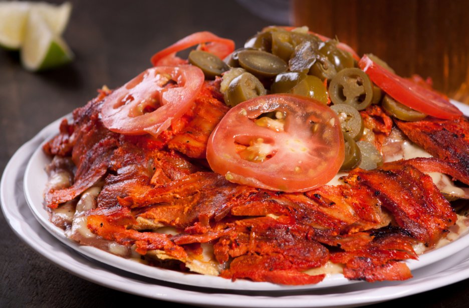 El verdaderos amor se demuestra compartiendo unos Nachos de Pastor. #ALoQueSabeMéxico.