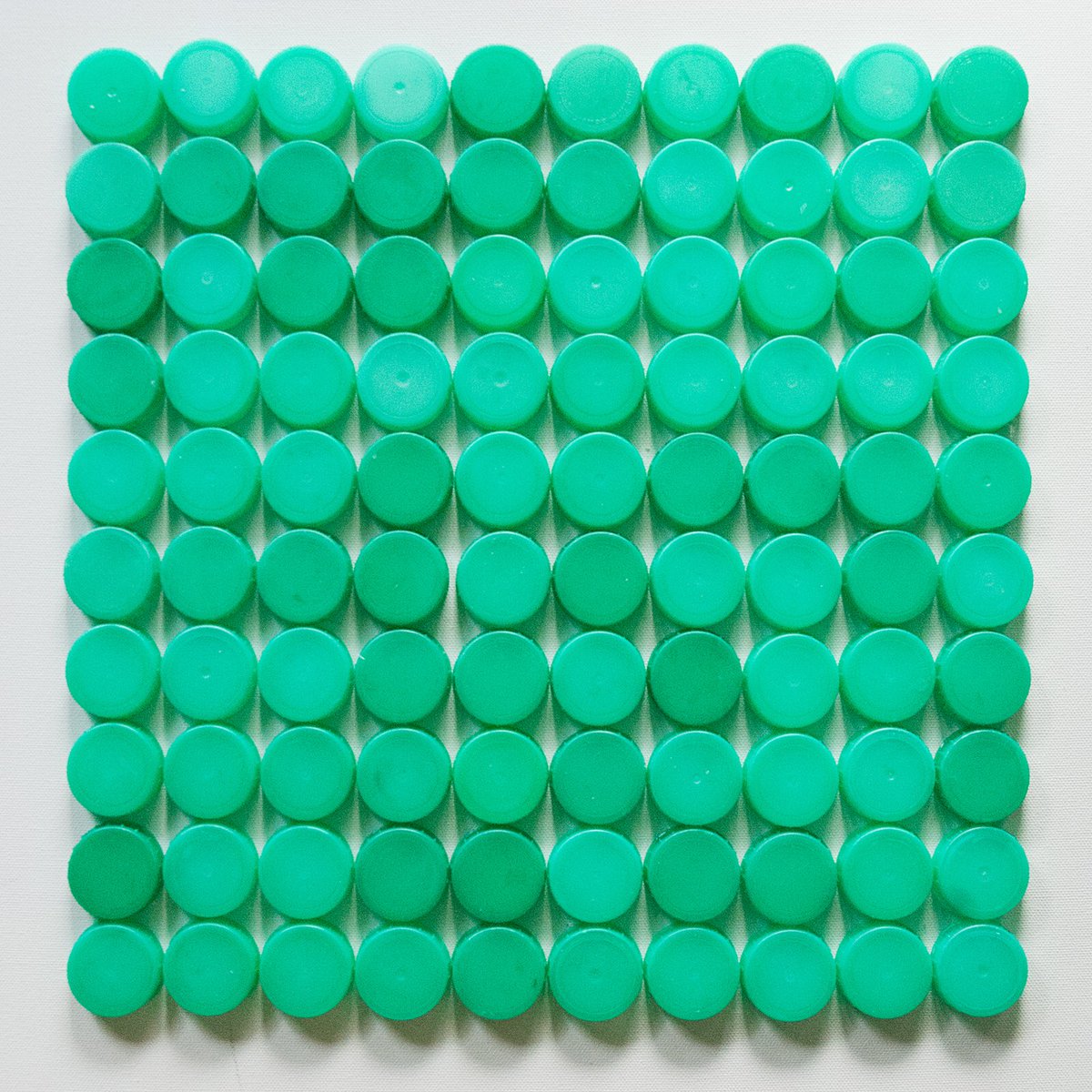 spottedhyenas's tweet photo. The 100 Thing Project #the100thingproject #time #grid #orchid #milktop #marigold #2%&H2O #waterbottletop #collecting https://t.co/PuzoG6IqTA