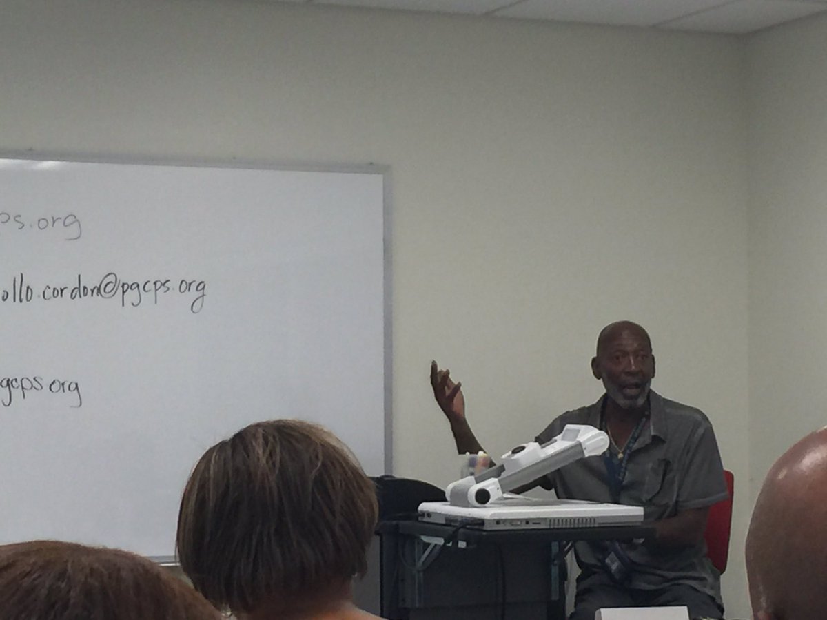 Welcome to US History! #BackToSchool Night <a href="/AHS_OwlsNest/">AHS @ PGCC</a> <a href="/pgcps/">PGCPS</a>          👋Dr. Mickens