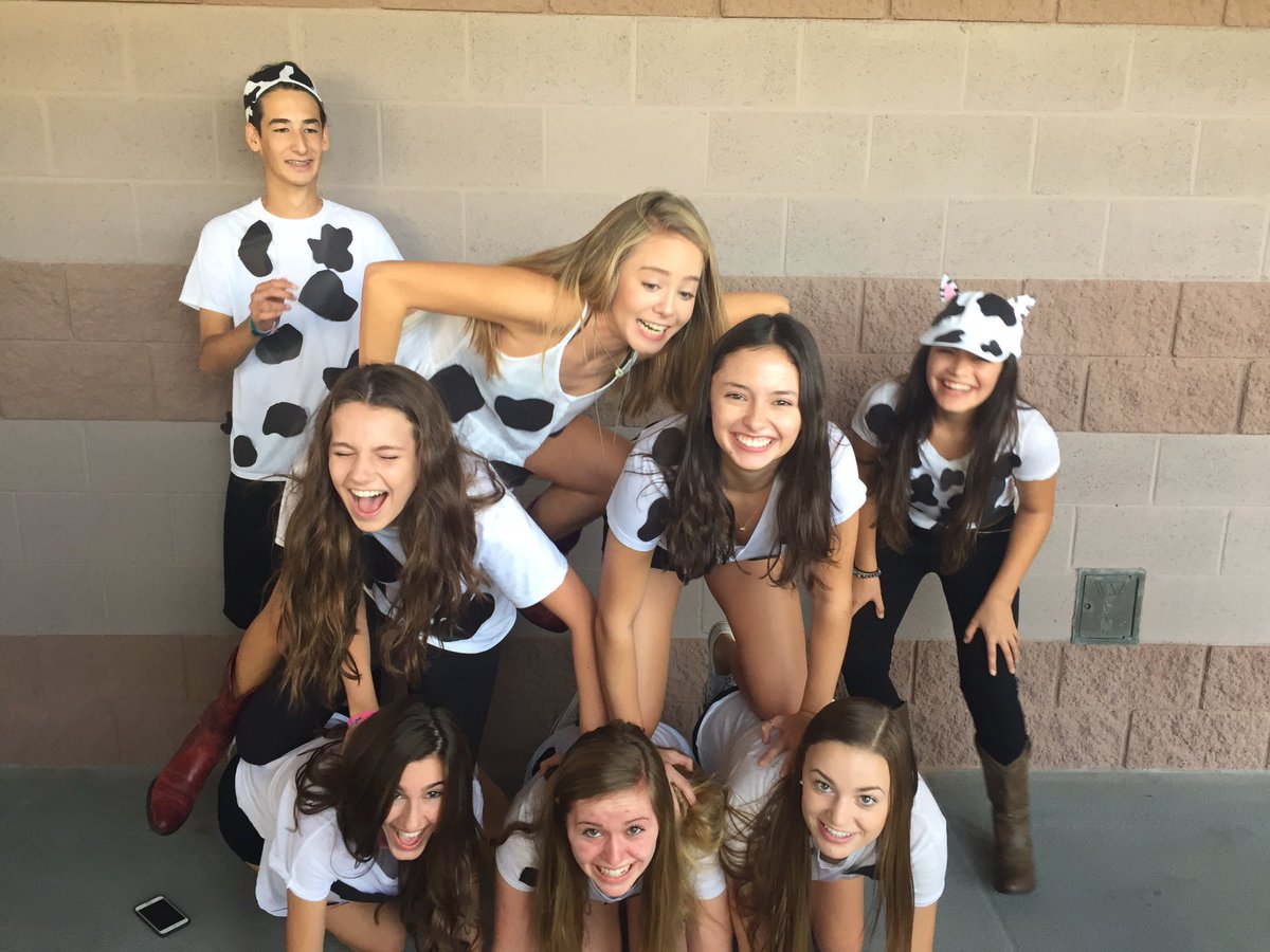 DV2019ARCHIVE's tweet photo. Shoutout to @RMHSCouncil for hosting a great spirit conference!!! We we UTTERLY amazed!!!๐๐โก๏ธ #dvtmi https://t.co/xtXdx8zzHp