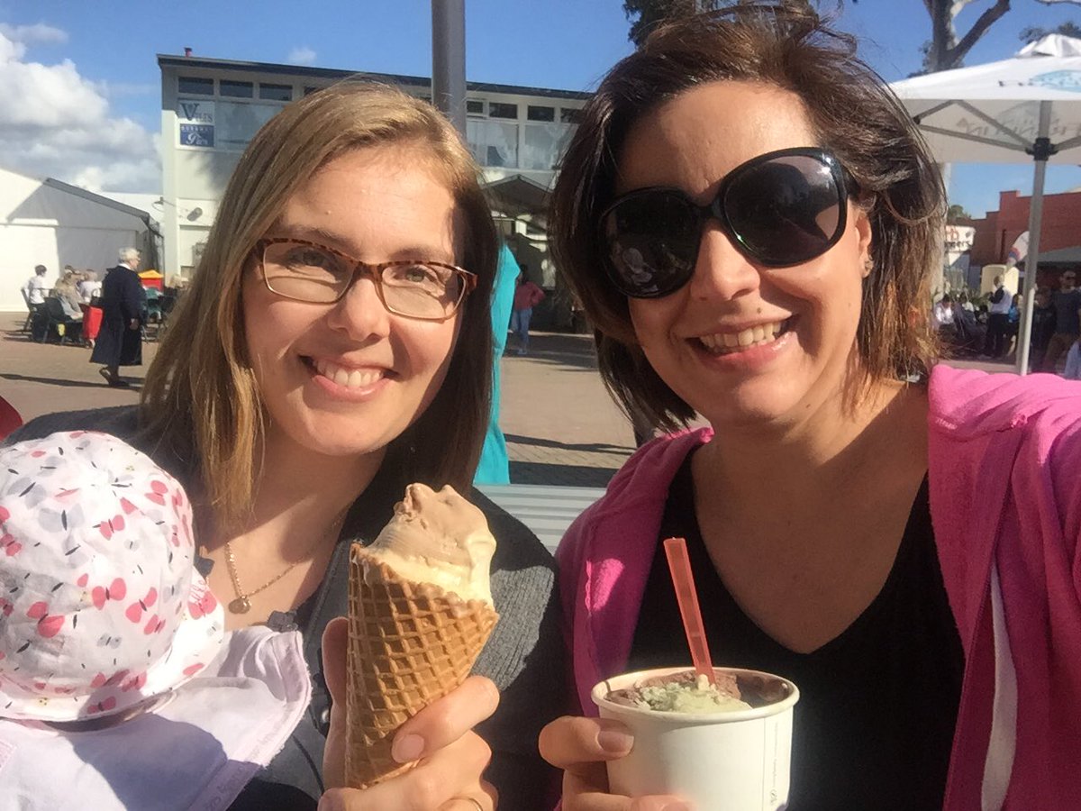 Thanks <a href="/BankSA/">BankSA</a> for my free show pack today! <a href="/LisePahl/">Lisa Pahl</a> and I had a fab time!! #AdelShow