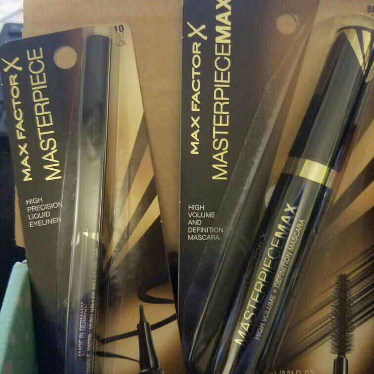 TiffanyJLedesma's tweet image. Love the new mascara! #MaxFactorxTarget #ESVoxBox @Influenster @MaxFactorUK