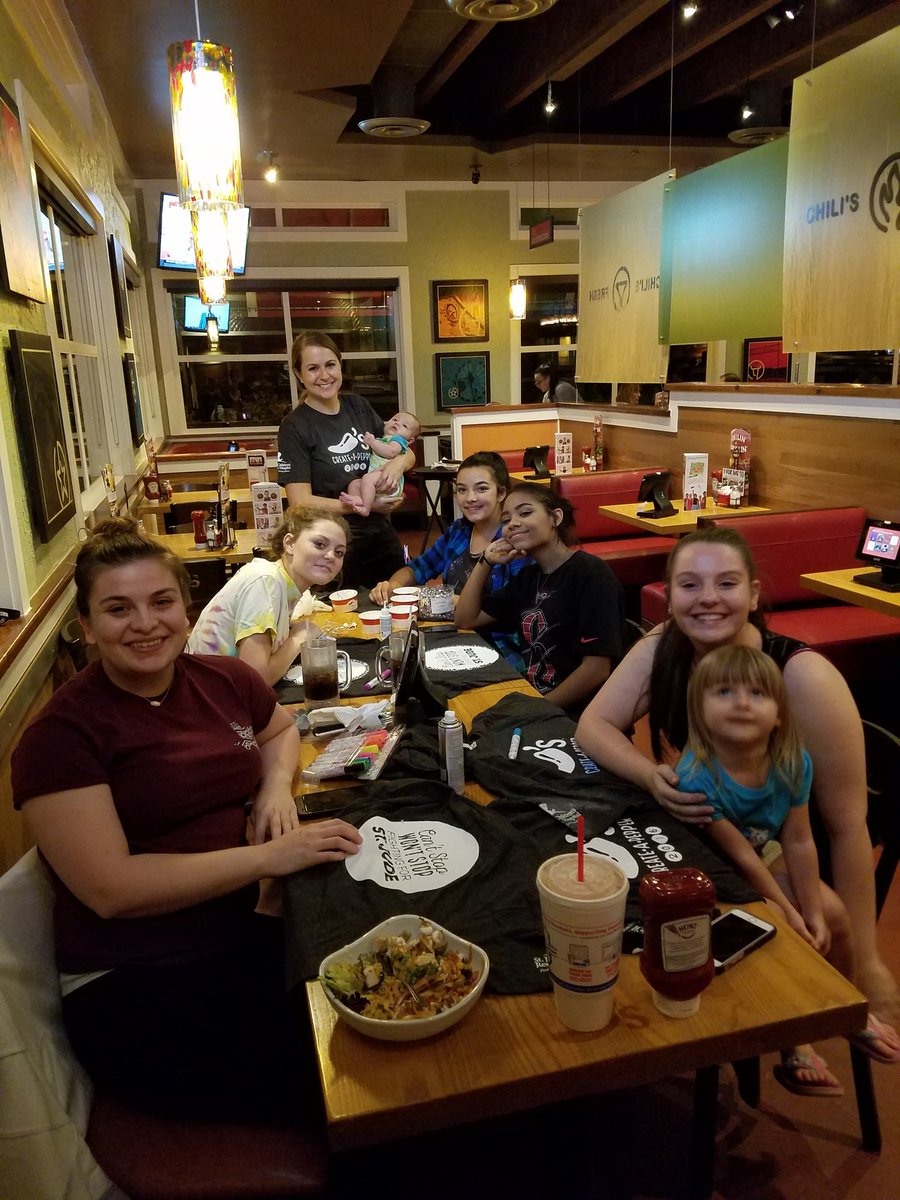 superbubblejen's tweet photo. Shirt decorating party for the best time of the year! #todaysChilis #stjude #stoneoakchilis #chilislove https://t.co/jLsLr3G401