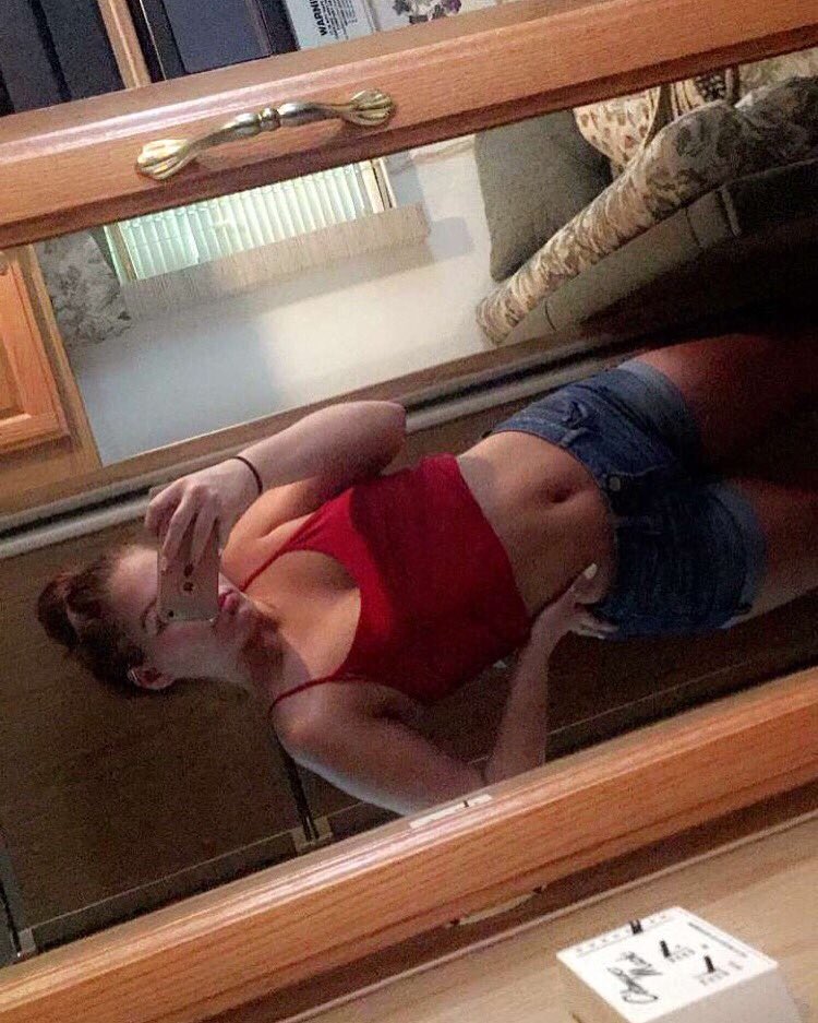 KaedynAdkins's tweet photo. #ImOnly15 :,) srry https://t.co/tEsyVEfItD