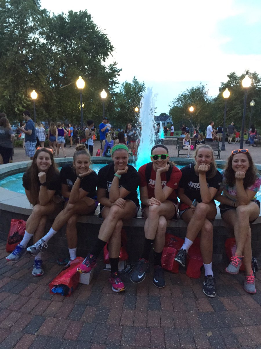 kylie_pfaff's tweet photo. @kylie_pfaff ......Drury's campus during Fun On The Lane https://t.co/1aoHtC22OX