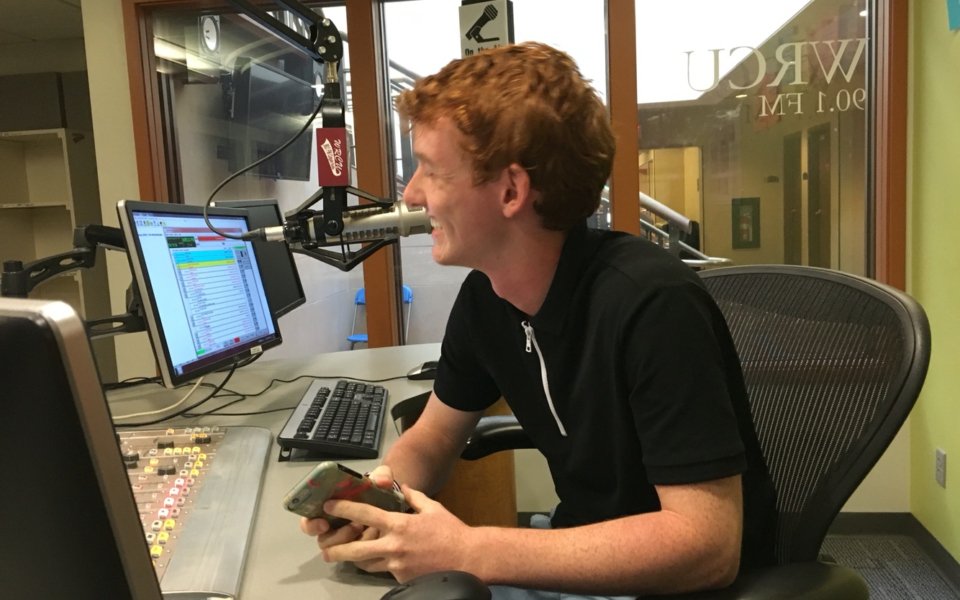 This could be you, if you apply at wrcu.fm before GM Matt wakes up on Sunday. #radio <a href="/colgateuniv/">Colgate University</a>