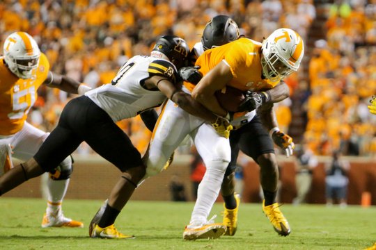 VolsFanBASE's tweet photo. Tennessee Football Survives Scare From Unranked App State To Win 2016 Season Opener 20-13 In OT #GoVols https://t.co/zm0IiedacH